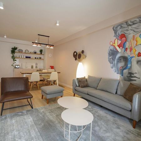 Apollo Apartment By Holistay Tirana Exterior foto