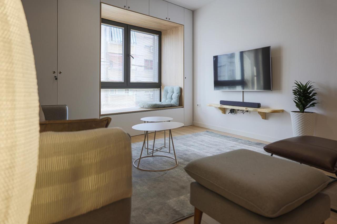 Apollo Apartment By Holistay Tirana Exterior foto