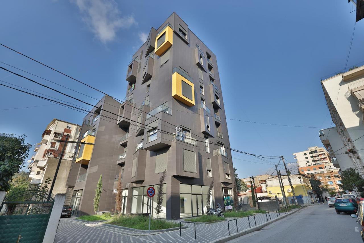 Apollo Apartment By Holistay Tirana Exterior foto